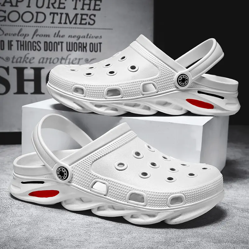 नई डिजाइन ईवा विरोधी पर्ची सैंडल आदमी की क्लासिक उद्यान रबर मोज़री जूते