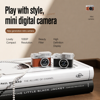 Kamera Mini Flip Screen Retro CCD HD Selfie untuk Pelajar 180 °   Kamera Anak Portabel untuk Perjalanan dengan Layar Lipat, Lampu Isi Terintegrasi, dan Kartu 32GB