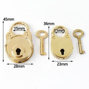 Deepel Bf145 bf506 36/46 मिमी विंटेज धातु पैडलॉक क्लैप्स के साथ कुंजियों के बैग सजावटी हार्डवेयर टोट्स हैंडबैग लॉक - Product Image 2