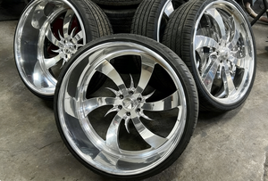 Jantes en alliage forgé chromées polies RCSR personnalisées 1/2 pièce à 6 branches pour roues Chevrolet 6x139.7 de 22, 24, 26, 28, 30 pouces et pour <span class=keywords><strong>BMW</strong></span> - Product Image 2