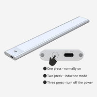 Éclairage LED Sans Fil pour Maison avec Détecteur de Mouvement, Rechargeable 5V, Idéal Cuisine, Bar en Aluminium, Armoire et Placard, Direction d'Abat-Jour