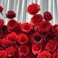 Mur de fleurs roses à base de tissu rouge décoration de mariage artificielle décoration de festival de fête d'anniversaire