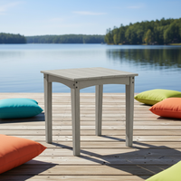 Table d'appoint extérieure pliable légère en PEHD Lakeside Modern – Empilable, résistante aux intempéries et à la rouille, idéale pour hôpitaux, quais et ponts