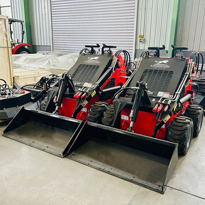 Spedizione gratuita cina elettrico Mini Skid Steer Loader CE/EPA cingolo Mini Skid Steer Loader con secchio Trencher aratro rotante