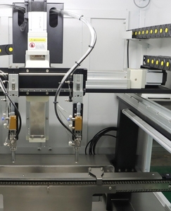 Máquina de Recubrimiento Selectivo Multifuncional con Controlador PLC, Ampliamente Utilizada en Productos Electrónicos como Circuitos Impresos PCBA - Product Image 2