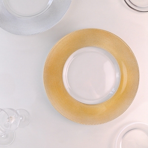Assiette de service ronde élégante en verre électroplaqué or pour réceptions de mariage et événements - Product Image 2