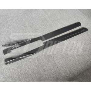 Falda lateral de fibra de carbono para Ferrari 458 Italia 2009-2015 - Product Image 3