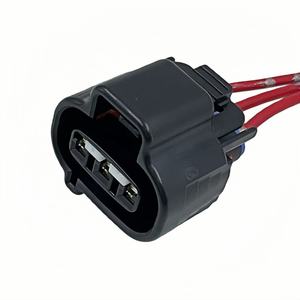 موصل أسلاك السيارات 6240-5173 بثلاثة أسنان، هيكل مقاوم للماء باللون الأسود مع أطراف نحاسية ومصنوع من مواد ABS/نايلون - Product Image 2