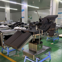 Table d'opération électrique Trendelenburg avec pont rénal en acier inoxydable pour neurochirurgie en bloc opératoire ISO