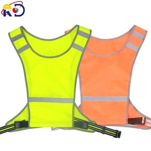 <span class=keywords><strong>Gilet</strong></span> Réfléchissant de Course de Nuit de Cyclisme <span class=keywords><strong>Lumineux</strong></span> à Led Rechargeable - Product Image 3