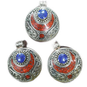 Pendentif en métal artisanal créatif de haute qualité en vrac, provenant du Népal - Product Image 4