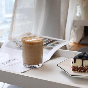 Vaso Highball Transparente Minimalista Decorativo Estilo Antiguo con Relieve para Vino - Product Image 3