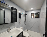 Maison conteneur extensible de 40 pieds, dortoir modulaire préfabriqué pour le personnel, assemblage rapide, hébergement portable pour les travailleurs sur chantier