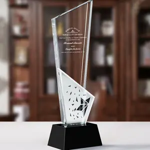 MH-NJ00689 الرياضة بطل K9 جائزة الزجاج أنيقة شفافة جائزة كأس للبطولات بلوري الشكل PlaqueTrophy