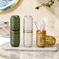 Distributeur de brosse à dents anti-poussière portable ensemble de tasses de voyage en plastique durable avec boîte de rangement pour articles de toilette