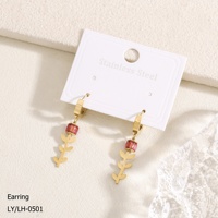 Boucles d'oreilles pendantes en acier inoxydable plaqué or 18 carats avec zircon vert feuille, tendance et à la mode, vente chaude directe usine