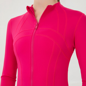 Veste de sport pour femme, respirante, légère, avec logo frontal, coupe ajustée, manches longues, grande taille, pour la course à pied et le yoga - Product Image 3