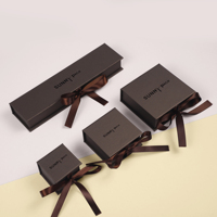 Boîte cadeau de bijoux OEM Sunny Pack, boîtes de bijoux de marque de luxe en papier magnétique avec logo personnalisé emballage en brun chocolat