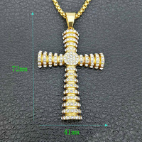 Bijoux hip hop en acier inoxydable Collier croix gothique en or 18 carats avec gros diamant et zircon