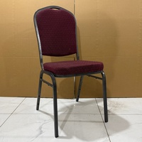 Chaise de banquet de haute qualité pour hall d'hôtel, chaise Mitre économique pour la location, chaise d'hôtellerie empilable, chaises de banquet d'hôtel en gros