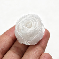 Mini rose en tissu faite à la main de 3,5 cm, applique personnalisée pour accessoires de cheveux, chaussures, vêtements, sacs, emballages cadeaux, fournitures artisanales