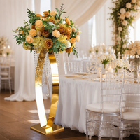Support à fleurs en métal doré avec pendentif en cristal, piédestal floral, centre de table pour mariage, fête, décoration intérieure