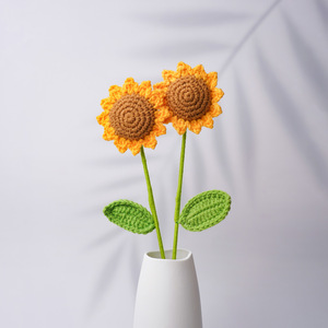 Fleur artificielle tournesol faite à la main 8 cm en fil, décoration artisanale pour la fête des enseignants - Product Image 1