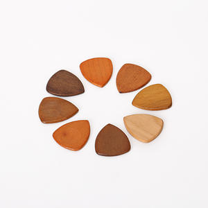 Médiators pour guitare électrique Folk faits à la main Palettes de guitare en bois Instruments de musique et accessoires - Product Image 1