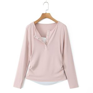 Haut à manches longues boutonné pour femme grande taille, effet deux pièces, couleur unie rose, avec étiquette et tags - Product Image 1
