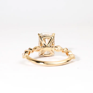 Bague de fiançailles en diamant de laboratoire taille radiant de qualité supérieure, confectionnée en or 14 carats, design solitaire, bijou pour demande en mariage - Product Image 5
