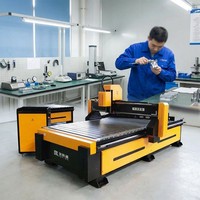 Routeur CNC 1325 pour la découpe de panneaux en mousse PVC et d'acrylique