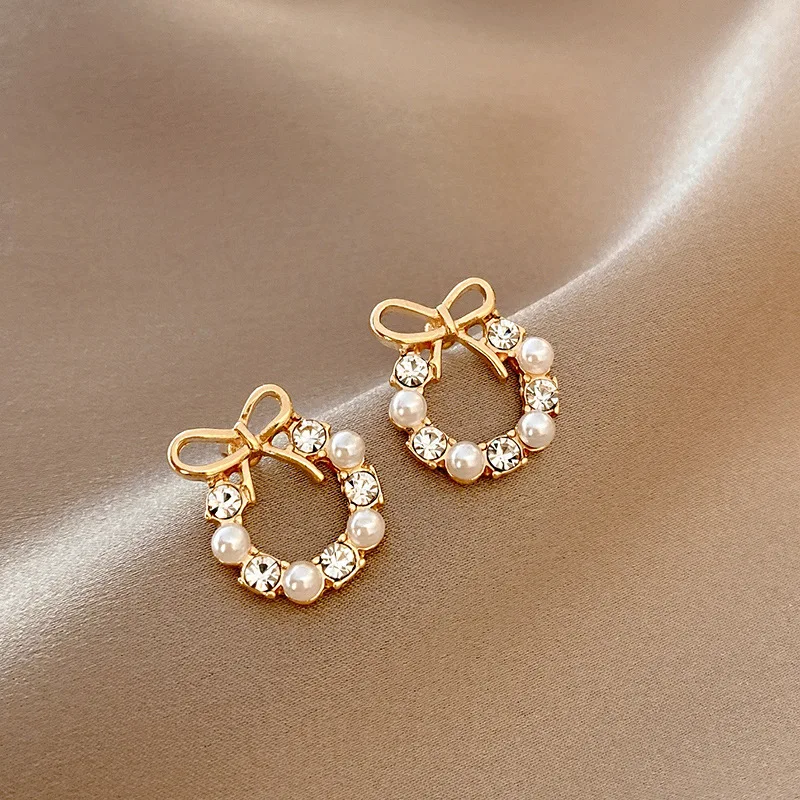 2022 Fashion earrings women hoops vintage mental simple elegant asymmetric ins style earrings
