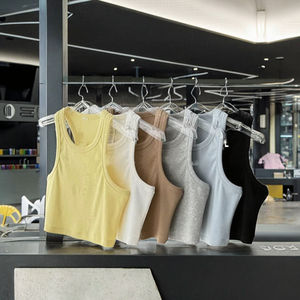 Débardeur de sport respirant à maintien élevé pour femme, motif écossais, style décontracté polyvalent, col en V, avec logo frontal, amincissant et sculptant - Product Image 3