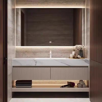 Meuble-lavabo mural de salle de bain en bois massif au design moderne et luxueux avec miroir LED et vasque en céramique, idéal pour hôtels, avec tiroirs de rangement