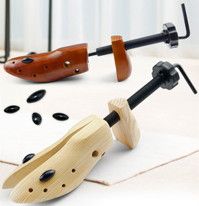 Élargisseur de chaussures en bois de pin néo-zélandais écologique réglable sur 2 axes avec ajustement de la taille et élargisseurs de chaussures en bois - Product Image 4
