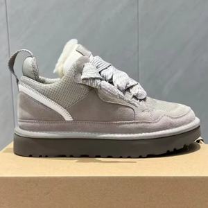 Bottes d'hiver unisexes de luxe Uggs, bottes de neige tendance et élégantes, chaudes et confortables en cuir et laine, hauteur cheville, semelle intérieure en PU - Product Image 4