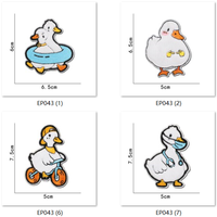 Fournisseur d'usine Patch de broderie Patchs de broderie de vêtement de canard de dessin animé Patchs brodés thermocollants