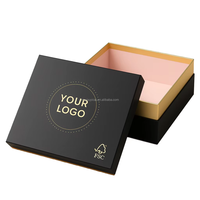 Maßgefertigte Schwarze Hartkarton-Geschenkbox mit Goldgeprägtem Logo, Goldverzierung, Rosa Futter, Luxuriöse Produktverpackung