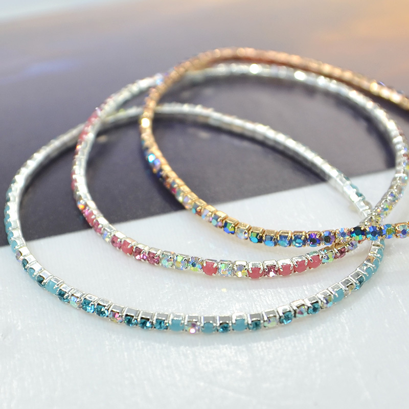 Lot De 12 Bracelets Strass Extensibles HOBBIESAY - Multicolores, Empilables, Boîte De Rangement Incluse