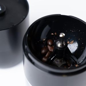 เครื่องบดกาแฟไฟฟ้าขนาดเล็กแบบพรีเมียม ชาร์จผ่าน USB บดอัตโนมัติ - Product Image 2
