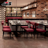 Ensemble de meubles de restaurant commercial J2S, table carrée moderne en bois et chaises, sièges de comptoir de café de luxe personnalisés