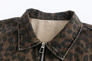 Giacca Bomber Americana Personalizzata con Stampa Leopardata, Logo Ricamato Frontale, Stile Retrò Casual Oversize per <span class=keywords><strong>Uomo</strong></span> <span class=keywords><strong>e</strong></span> Donna, Autunno - Product Image 3