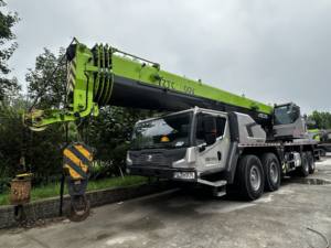 Zoomline Truck Crane ZTC1000V5 2023 Model 100 Ton Max Lifting 53m Lifting Height Yuchai Engine Shanghai Origin <b>Used</b> <b>Machinery</b> - Product Image 3