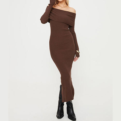 สีน้ำตาล