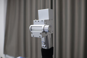 Mesin Pembersih Laser Serat Portabel Berdaya Tinggi Pendingin Air Penghilang Karat Perawatan Permukaan Logam 1500W-3000W Multifungsi - Product Image 6