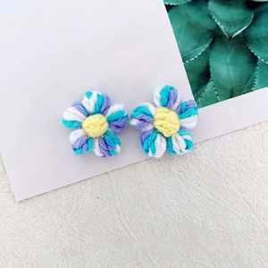 Fiore Colorato all'Uncinetto Fatto a Mano, Circa 4cm-4.5cm, per Accessori Fai-da-Te come Fermagli per Capelli e Abbigliamento, Più Voluminoso Rispetto al <span class=keywords><strong>Normale</strong></span> - Product Image 3