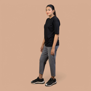 <b>Summer</b> Fashion Women's Athletic Capri <b>Pants</b> Moisture Wicking Stretch Fabric Capri <b>Pant</b> OEM ODM Ladies Capri <b>Pants</b> For Daily Wear - Product Image 3