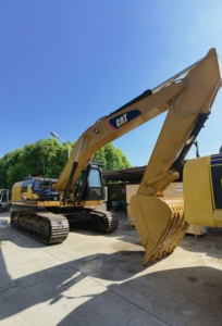 Excavadora Usada Caterpillar 330D de 30 Toneladas a Precio Económico, Excavadora Hidráulica de Cadenas Cat 330D en Venta - Product Image 4