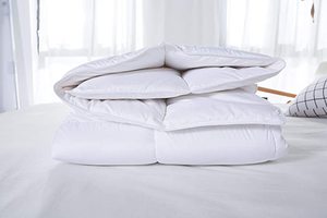 Piumino Imbottito in Cotone e Poliestere Bianco Puro, Anti-piuma, per Quattro Stagioni, per Hotel e B&B - Product Image 6