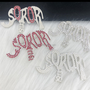 Broche de Esmalte Vermelho e Branco com Designs Personalizados DST da Irmandade Grega 2025, Broche Quadrado de 1 Polegada, Broche Spring 25, Joia de Casamento em Liga - Product Image 6